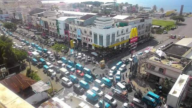 Ribuan Sopir 'Goyang' Manado